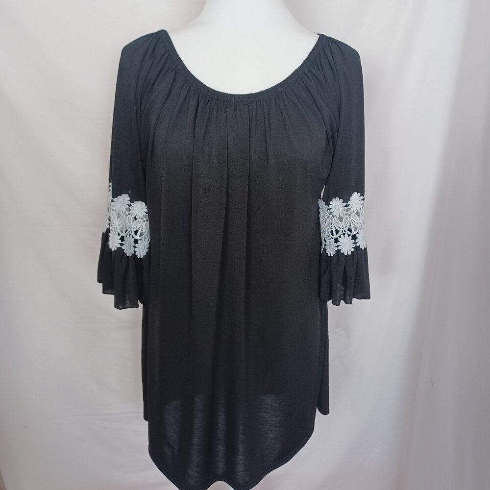 Win Win Ruffle Sleeve Tunic